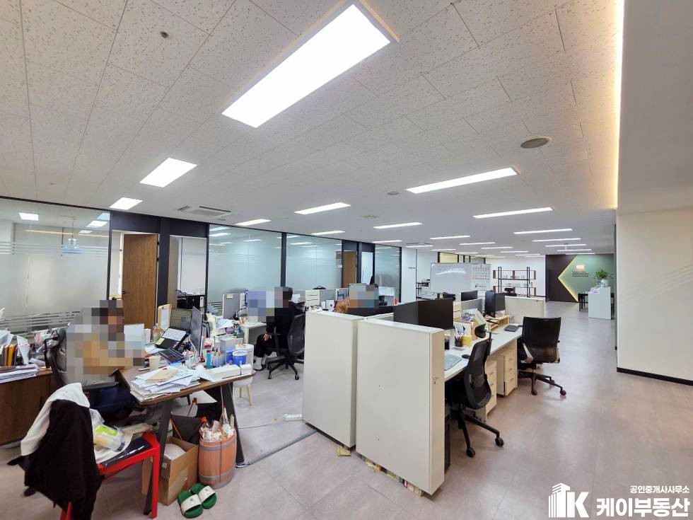 서울 영등포구 문래동5가 10 하우스디비즈동 하우스디비즈 / 2층 / 107평 월세 매물번호 11673 사진 8