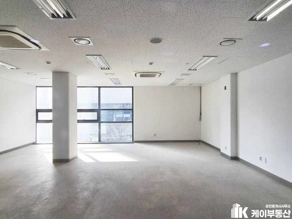 서울 영등포구 영등포동7가 203 판매시설13동 아크로타워스퀘어 (영등포동7가 203) / 2층 / 20평 월세 매물번호 11764 사진 4