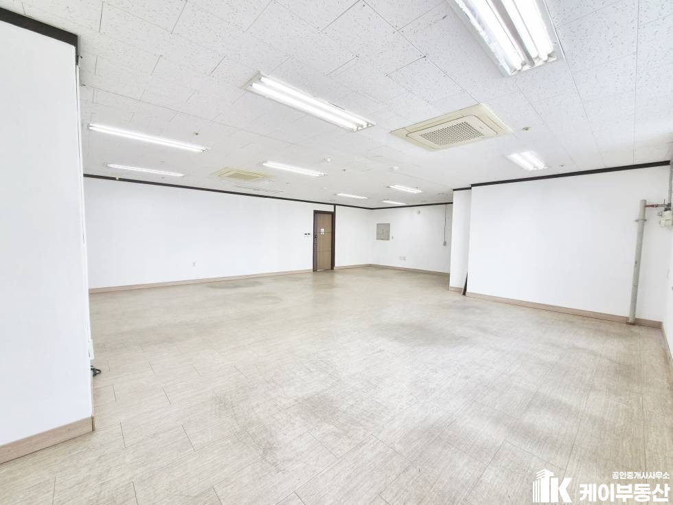 서울 영등포구 영등포동2가 29-69 토산빌딩 (영등포동2가 29-69) / 8 층 / 33평 월세 매물번호 11802 사진 9