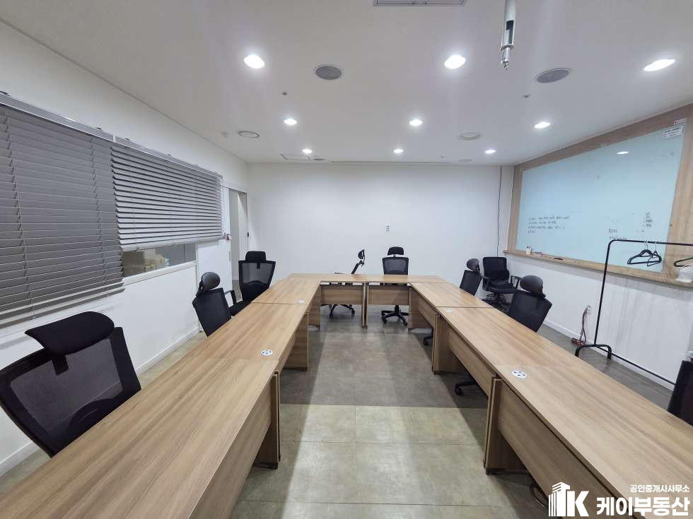 서울 영등포구 양평동3가 46 이앤씨드림타워 / 12층 / 확장45평 월세 매물번호 11588 사진 13