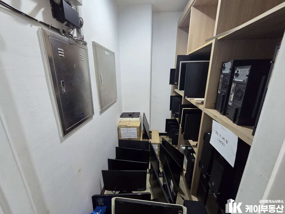 서울 영등포구 양평동3가 46 이앤씨드림타워 / 12층 / 확장45평 월세 매물번호 11588 사진 17