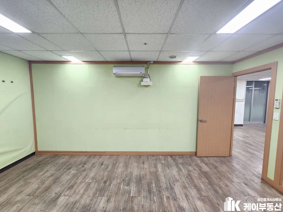 서울 영등포구 문래동3가 77-9 메가벤처타워 (문래동3가 77-9) / 6층 / 48평 월세 매물번호 11398 사진 14