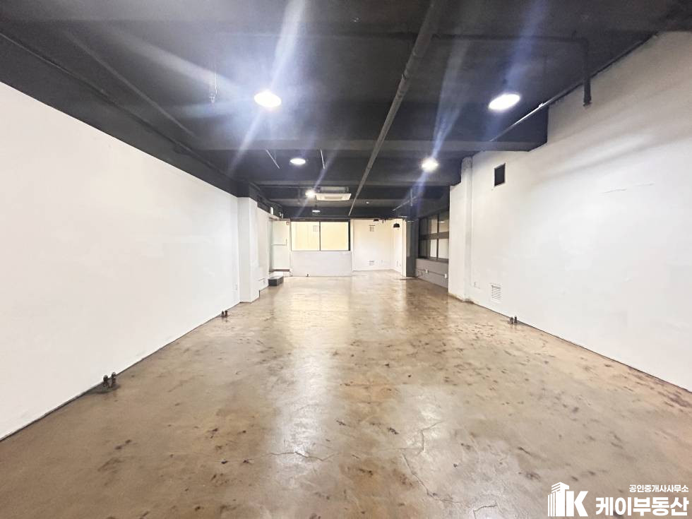 서울 영등포구 당산동6가 327 고암빌딩 (당산동6가 327) / 지하1층 / 25평 월세 매물번호 11770 사진 1