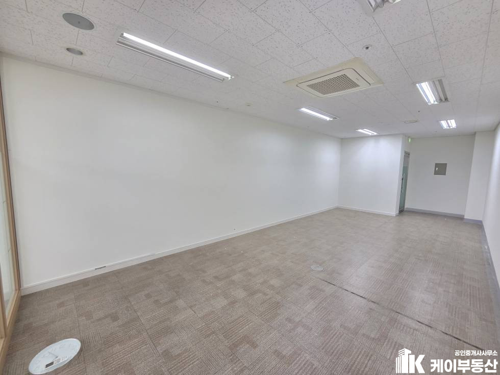 서울 영등포구 문래동5가 10 하우스디비즈동 하우스디비즈(문래동5가 10) / 5층 / 15평 월세 매물번호 11159 사진 8
