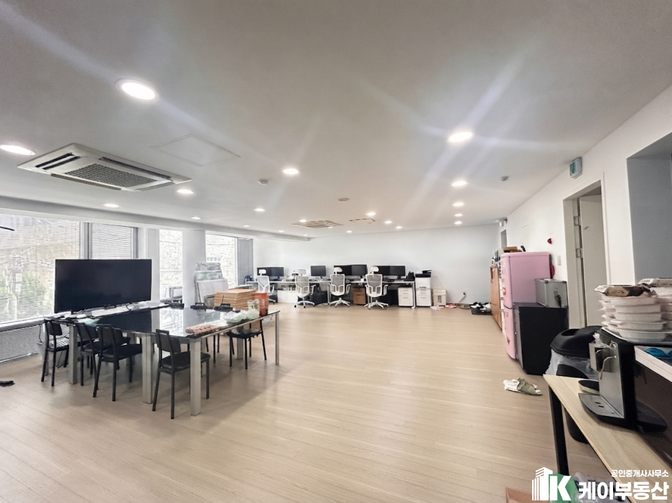 서울 마포구 동교동 203-9 한경헌디자인빌딩 (동교동 203-9) / 2층 / 48평 월세 매물번호 12166 사진 6
