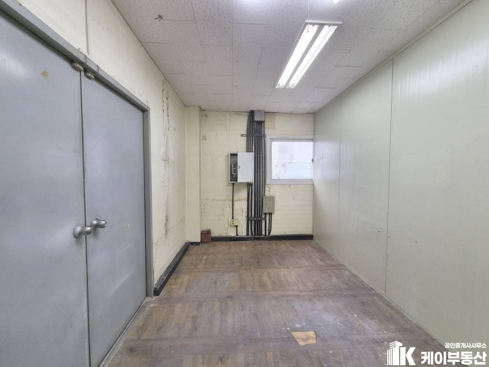 서울 영등포구 당산동1가 255-1 당산교회건물 ( 당산동1가 255-1) / 2층 / 35평 월세 매물번호 11947 사진 6