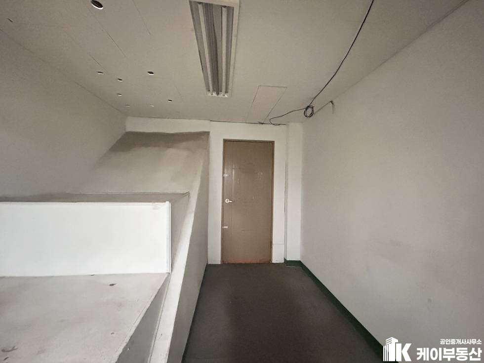 서울 영등포구 양평동4가 30 대웅빌딩 (양평동4가 30) / 8층 / 7평 월세 매물번호 12243 사진 10