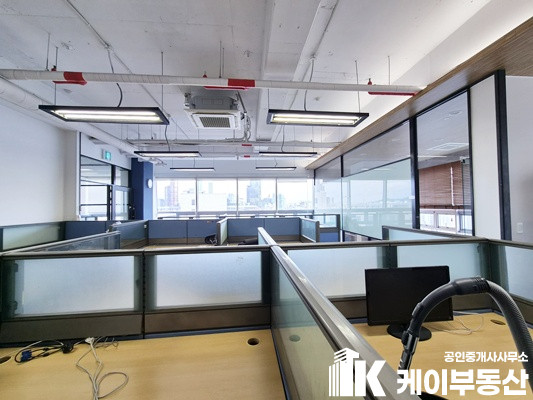 서울 영등포구 영등포동8가 92 KNK디지털타워(영등포동8가 92) / 16층 / 53평 월세 매물번호 12300 사진 18