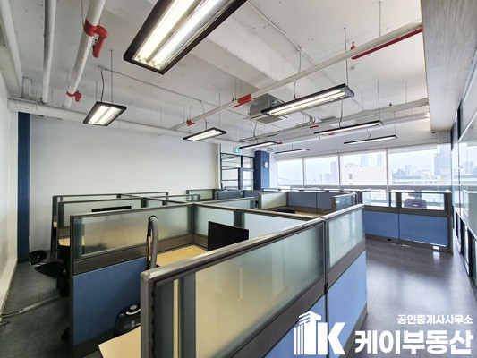 서울 영등포구 영등포동8가 92 KNK디지털타워(영등포동8가 92) / 16층 / 53평 월세 매물번호 12300 사진 19