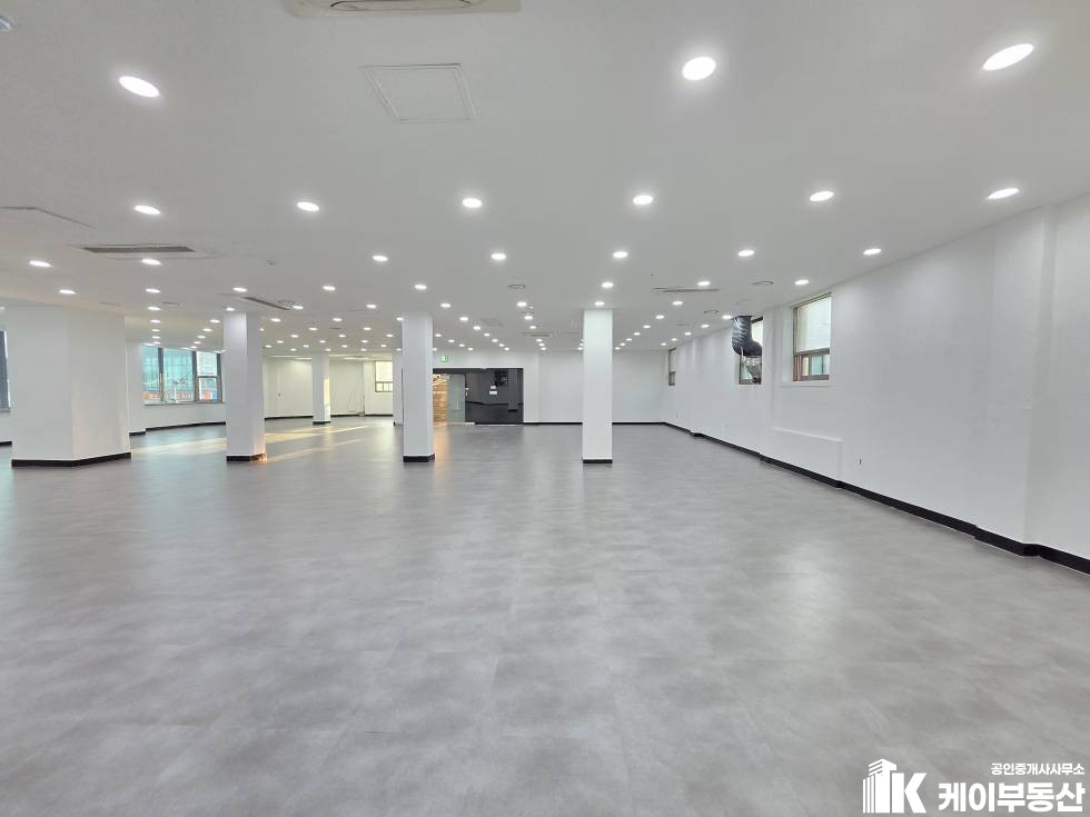 서울 영등포구 영등포동4가 82 송호빌딩 (영등포동4가 82) / 2층 / 137평 월세 매물번호 12116 사진 12