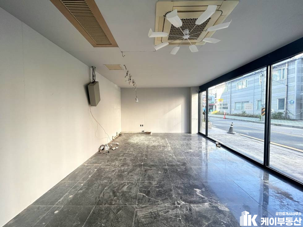 서울 영등포구 당산동6가 346-2 씨엔에스파크(당산동6가346-2)/1층 /10평 월세 매물번호 12004 사진 2