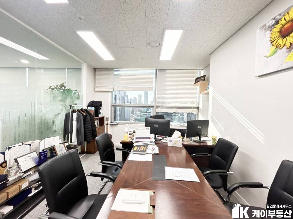 서울 영등포구 양평동3가 5-4 에이스하이테크시티3차(양평동3가5-4)/14층/42평 월세 매물번호 12391 사진 10