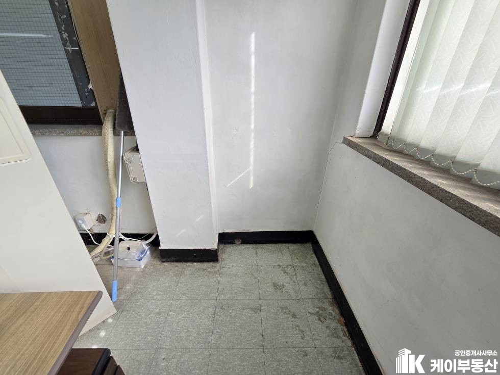 서울 영등포구 당산동1가 109 정성빌딩 (당산동1가 109) / 2층 /16평 월세 매물번호 12319 사진 10