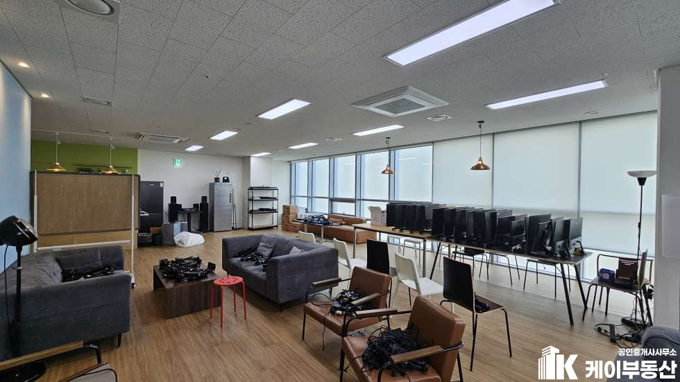 서울 영등포구 당산동1가 당산생각공장 (당산동1가 459) / 7층 / 확장50평 월세 매물번호 10885 사진 6