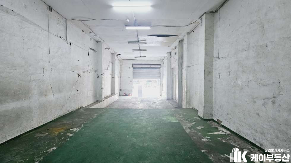 서울 영등포구 당산동2가 산경물산 / 1층 / 190평 / 공장.창고 / 상하차용이 월세 매물번호 10881 사진 3