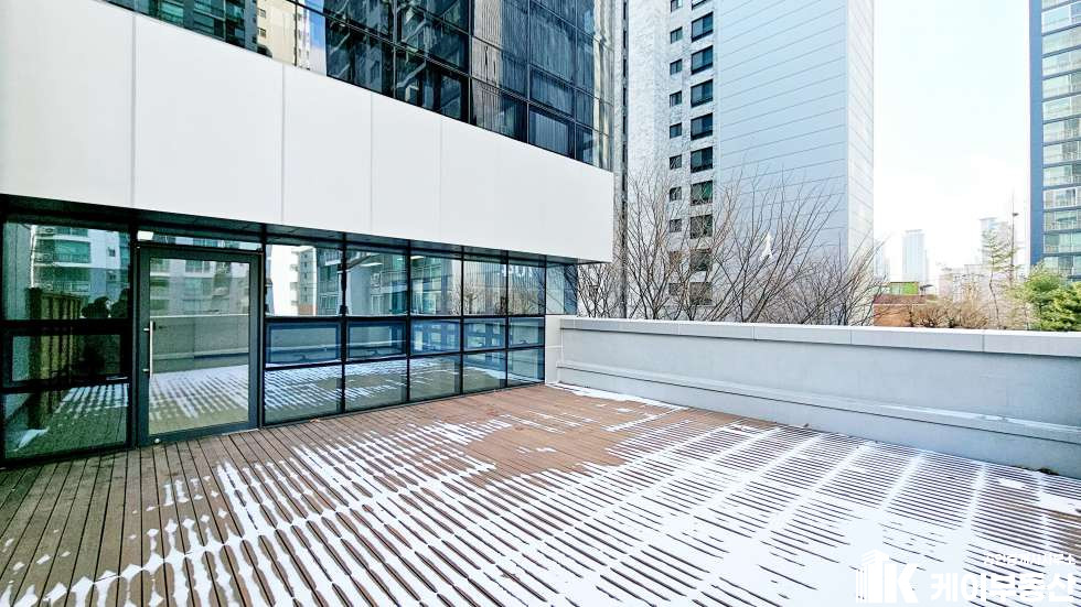 서울 영등포구 양평동2가 40-9 C-TOWER (양평동2가 40-9) / 2층 / 20평+테라스16평 월세 매물번호 11056 사진 13