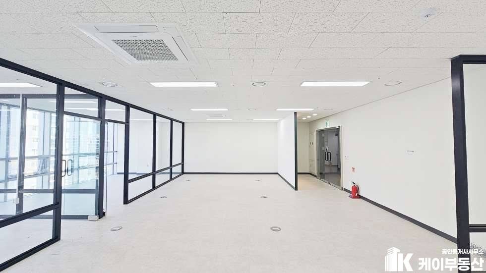 서울 영등포구 당산동1가 459 당산생각공장 (당산동1가 459) / 9층 / 확장32평 월세 매물번호 10978 사진 7