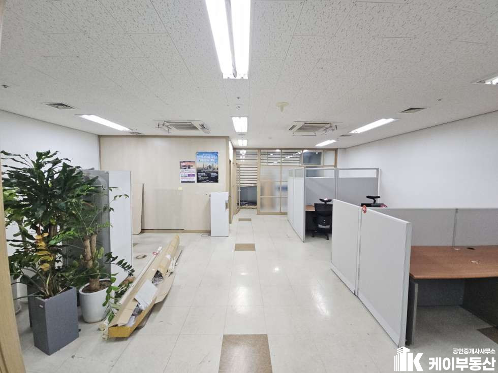 서울 영등포구 문래동3가 55-20 에이스하이테크시티1차 / 6층 / 37평 월세 매물번호 11441 사진 2