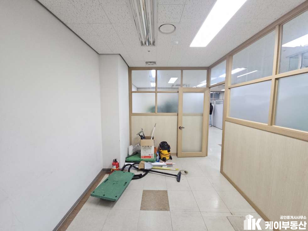 서울 영등포구 문래동3가 55-20 에이스하이테크시티1차 / 6층 / 37평 월세 매물번호 11441 사진 14