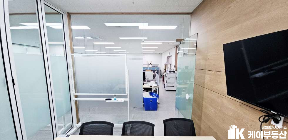 서울 영등포구 당산동1가 459 당산생각공장 (당산동1가 459) / 7층 / 확장 45평 월세 매물번호 11222 사진 17